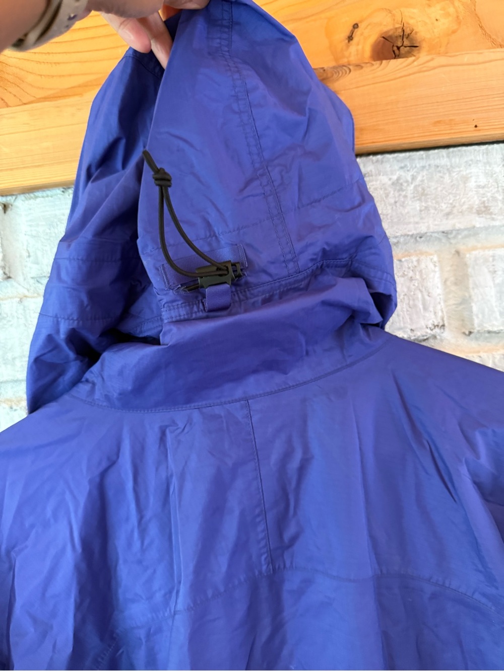 Vintage Patagonia Purple Lightweight Rain Jacket with Hood - Picture 8 of 9